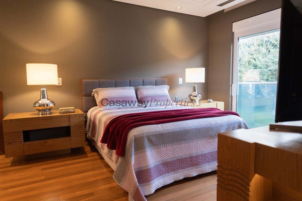 Casa 5 quartos em Barigui, Curitiba - PR (40 / 70)