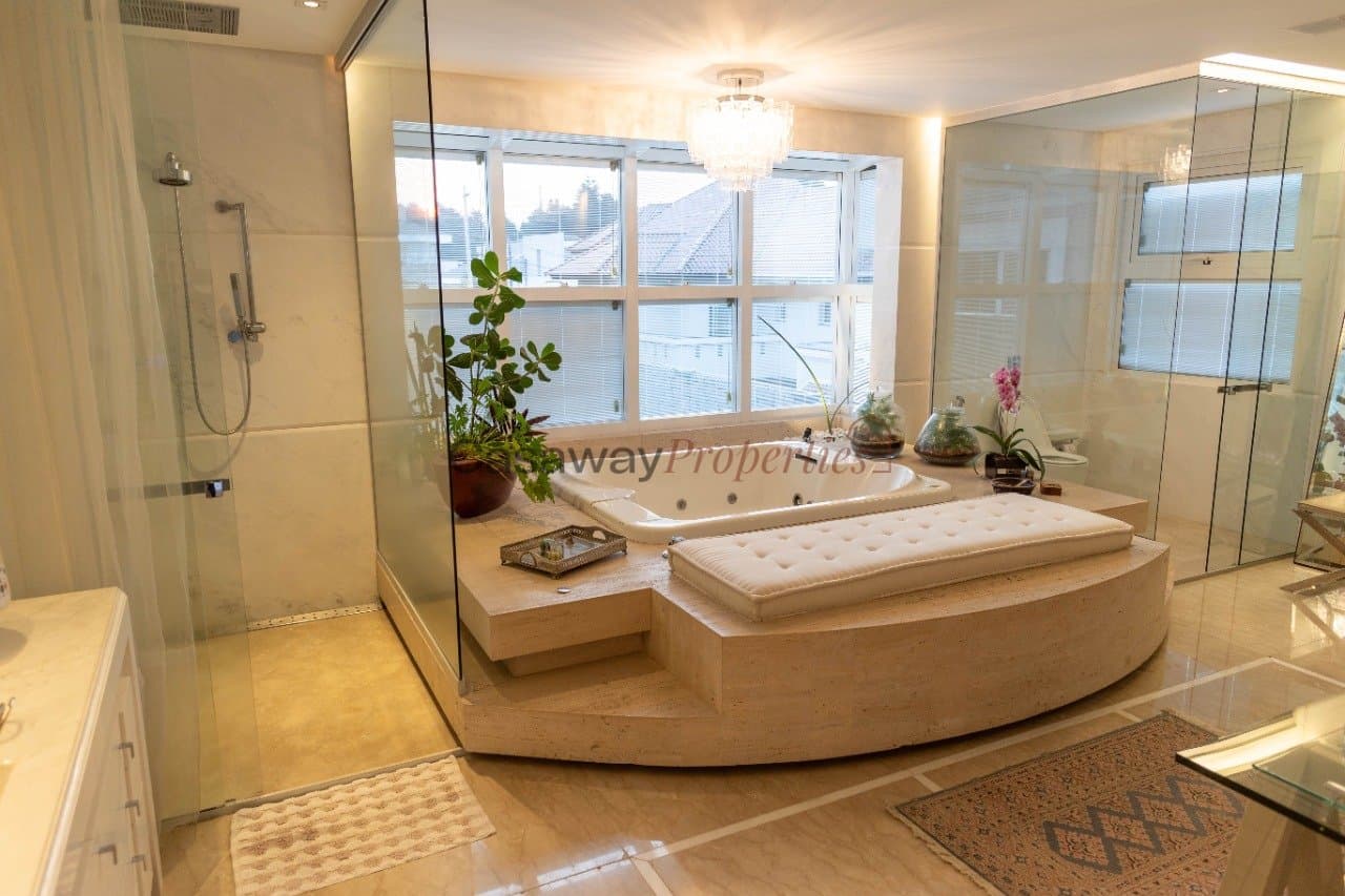 Casa 5 quartos em Barigui, Curitiba - PR (50 / 70)