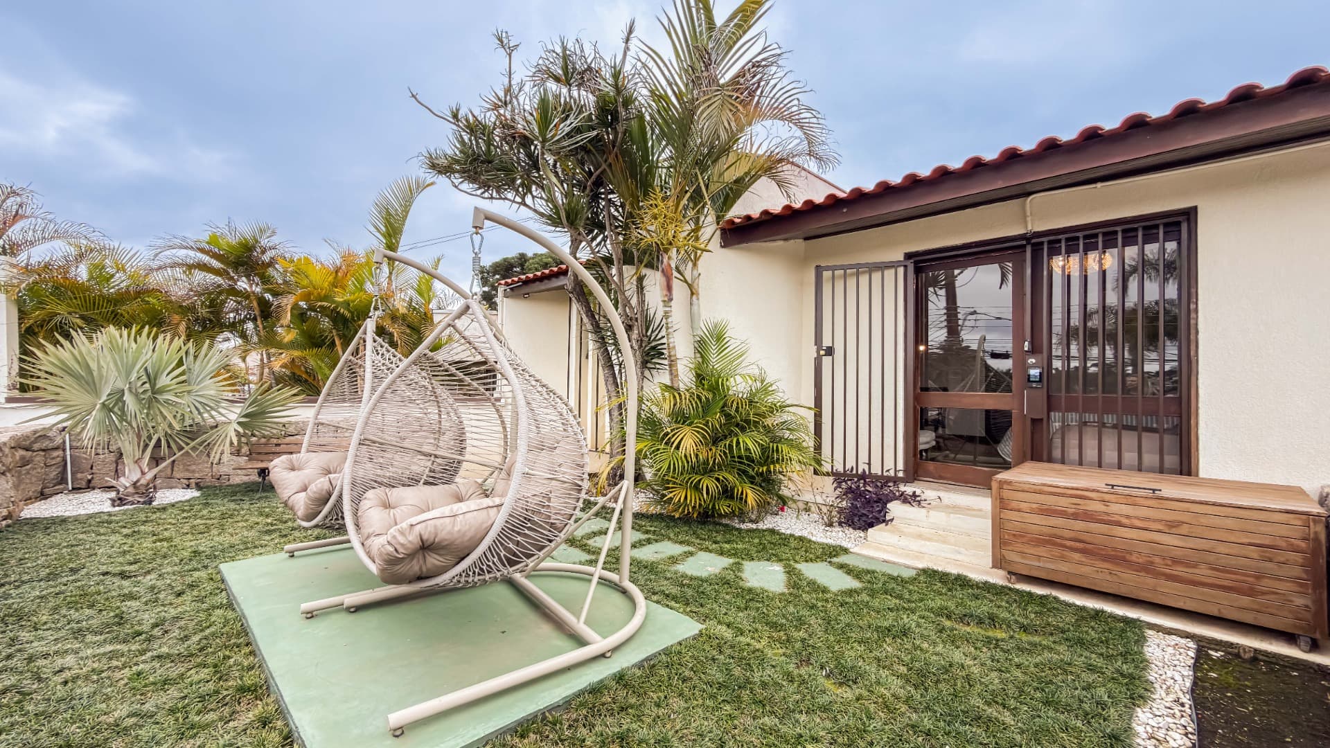 EXCELENTE CASA COM PISCINA, SPA, NO AHÚ (28 / 30)