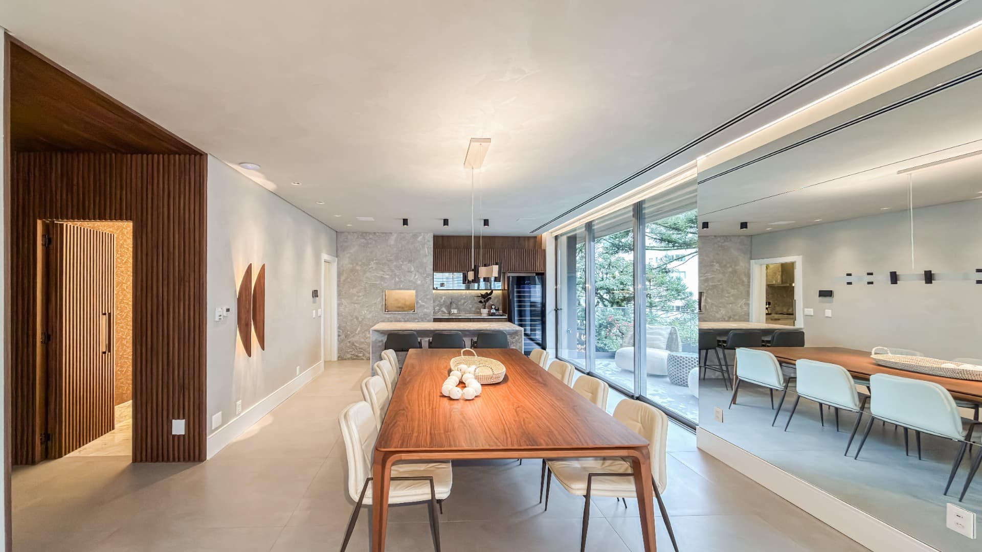 APARTAMENTO MOBILIADO 197 M² PRIVATIVOS  2 SUÍTES 3 VAGAS ED. PINAH (3 / 30)