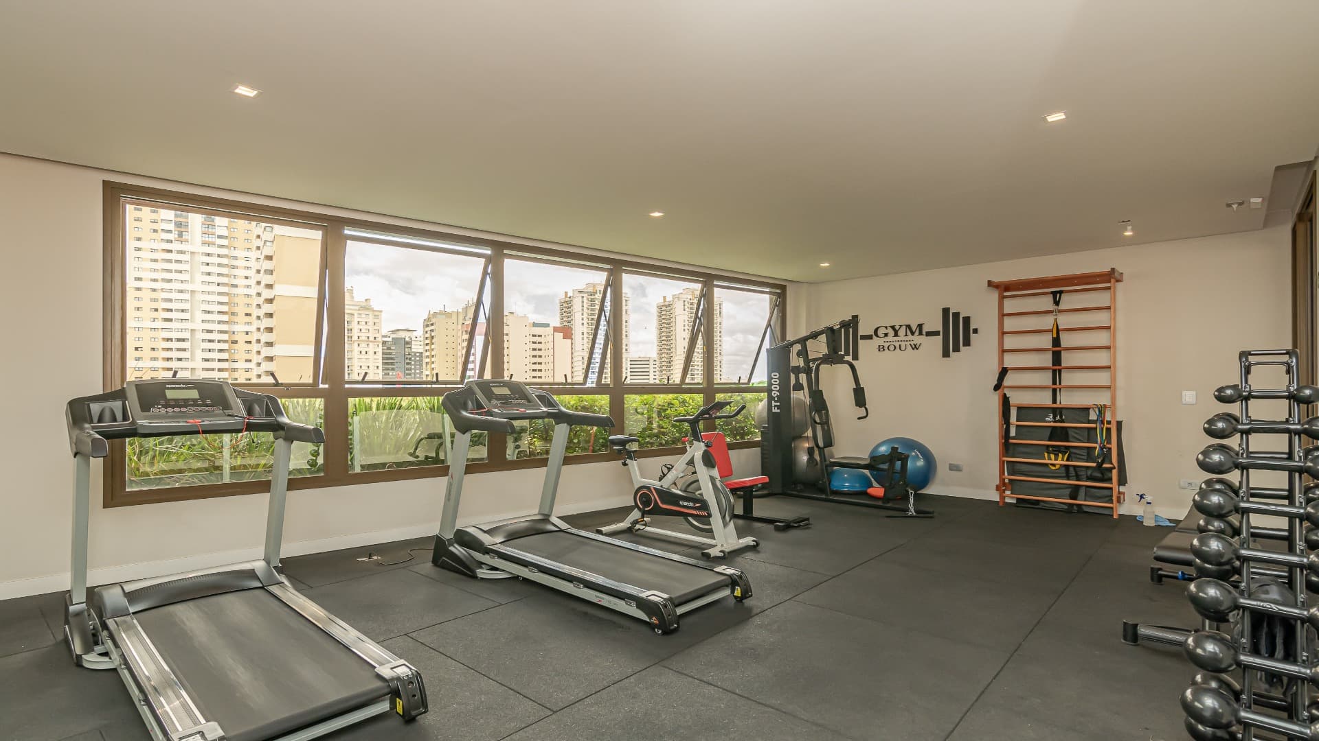 APARTAMENTO MOBILIADO NO ÁGUA VERDE (26 / 28)
